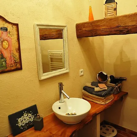 D'hotes Le Puits D'amour Bed & Breakfast Mirandol-Bourgnounac