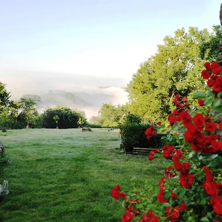 לינה וארוחת בוקר D'hotes Le Puits D'amour 3*